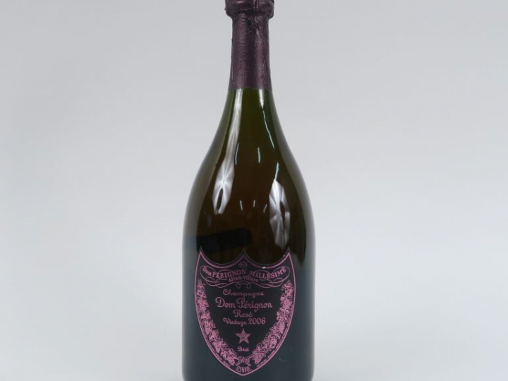 1 BOUTEILLE CHAMPAGNE DOM PERIGNON ROSÉ - 2006
