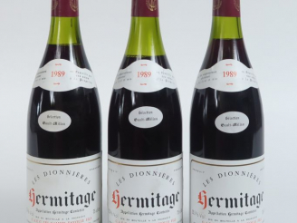Vente aux enchères 3 BOUTEILLES HERMITAGE 'LES DIONNIERES' FAYOLLE - 1989 - 1 à 2,5 CM/1 