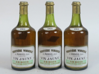 Vente aux enchères 3 BOUTEILLES VIN JAUNE FRUITIERE VINICOLE - 1969