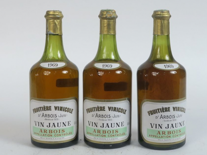3 BOUTEILLES VIN JAUNE FRUITIERE VINICOLE - 1969