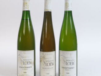 Vente aux enchères 3 BOUTEILLES DOMAINE LOEW : 2 GEWURZTRAMINER CORMIER 1999 - 1 RACINE D