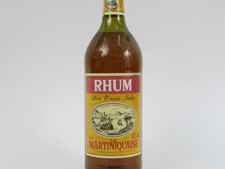 1 BOUTEILLE (1 L) RHUM LES TROIS ISLES LA MARTINIQUAISE