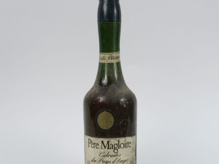 1 BOUTEILLE CALVADOS PÈRE MAGLOIRE 'VIEILLE RÉSERVE' 43°