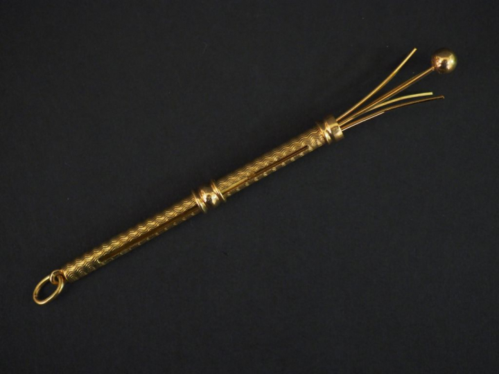 Porte mine en or.  Poids tel : 8,60 g