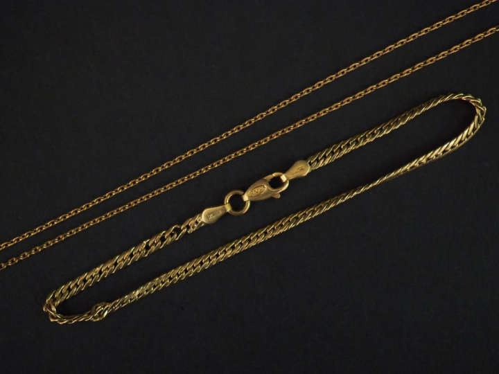 Collier et bracelet en or. Poids : 6 g
