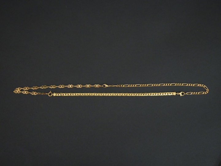 Collier en or composé à partir de trois bracelets. Poids : 17,25 g