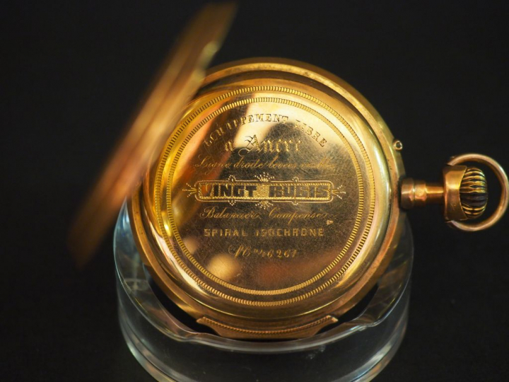 Montre de gousset Napoléon III en or.  Poids tel : 90 g