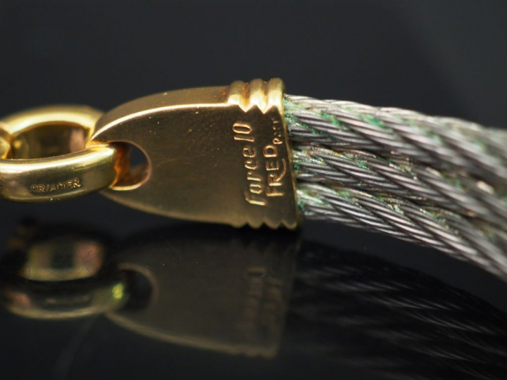 FRED. Bracelet "force 10", signé. Poids : 45 g