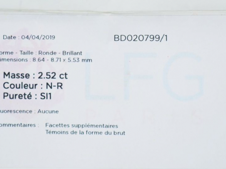 Bague solitaire de 2,52 cts, couleur N-R, pureté : SI1 Rapport Laborat