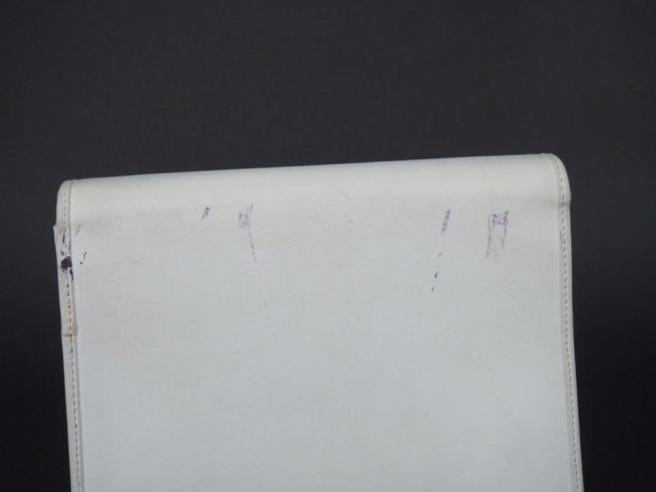 NINA RICCI. Deux mini sacs blancs