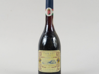Vente aux enchères 1 BOUTEILLE TOKAJI ASZU DISZNOKO ESZENCIA - 1993