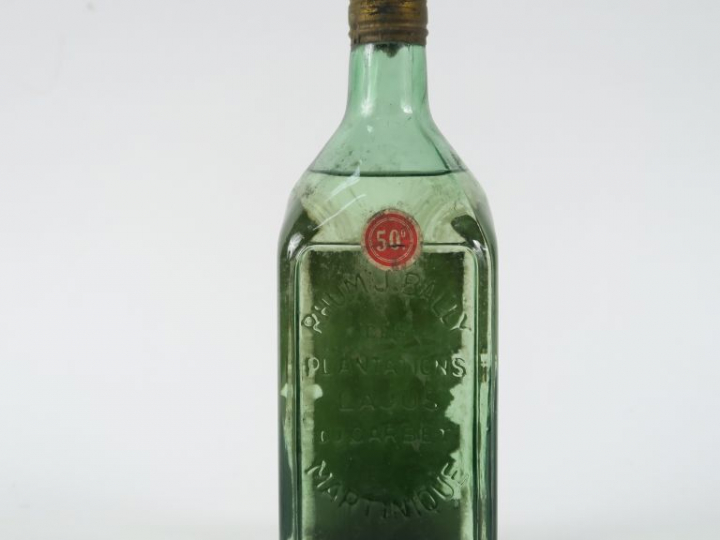 1 VIEILLE BOUTEILLE RHUM BLANC BAILLY 50° ANNÉES 20/30