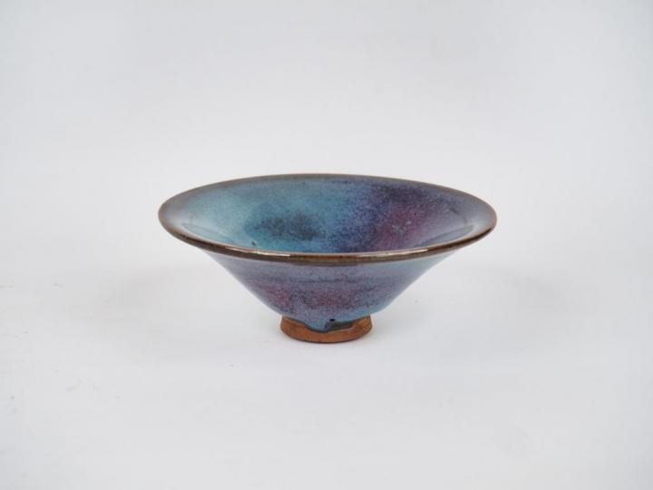 Coupe en céramique de style Junyao Chine XXème H. 11,4 cm