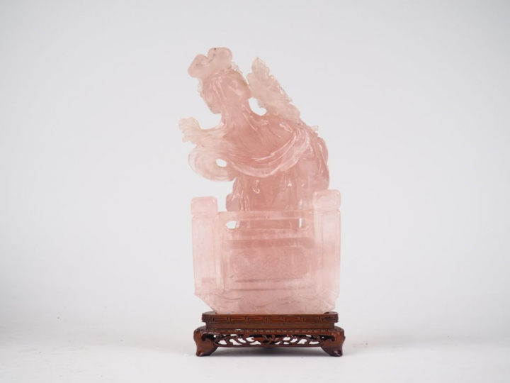 Statuette en quartz rose "déesse du printemps"  Chine vers 1960 H. 24 