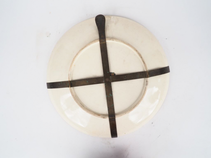 Coupe creuse en faience de Satsuma décor de quatre personnages légenda