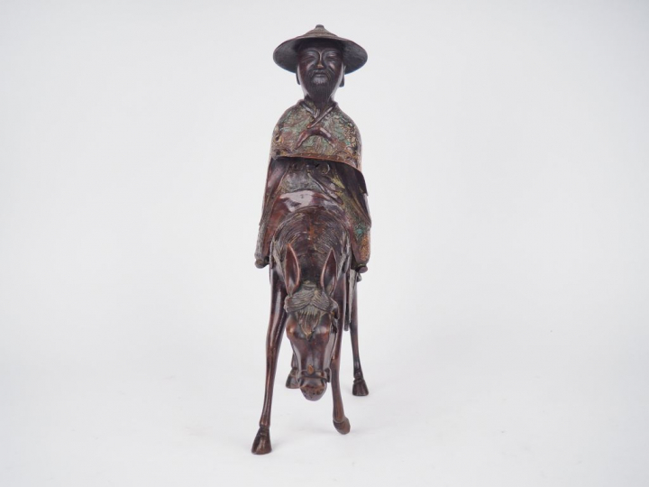 Toba sur sa mule bronze et émaux champlevés Japon vers 1920  H. 37 cm