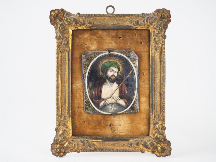 Plaque en émail peint polychrome avec rehauts d'or représentant le Chr