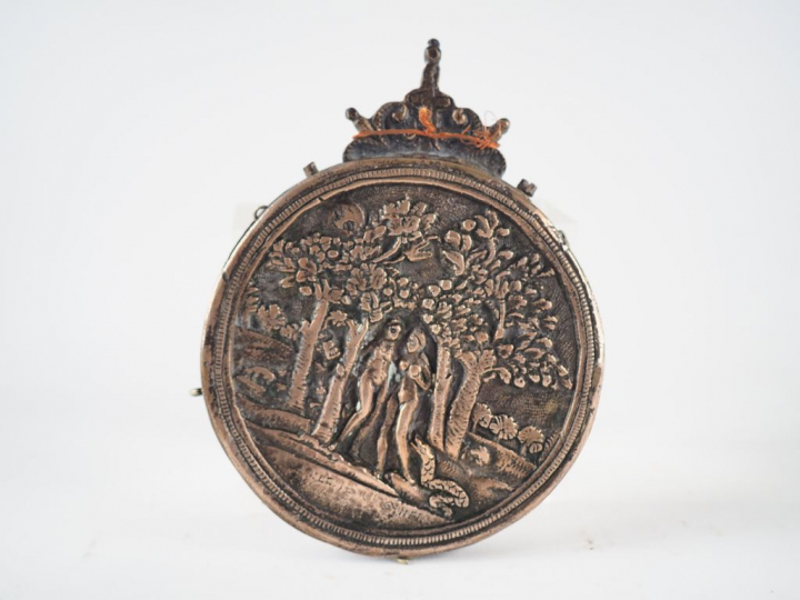 Médaillon double face en bronze représentant la Charité romaine d’un c