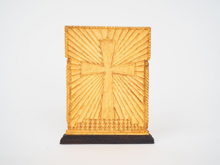Plaque XVIIIème de style byzantin en ivoire sculpté "Vierge à l'enfant