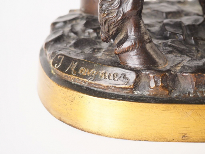 Jules MOIGNEZ. "Cheval de trait". Grande sculpture en bronze à patine 