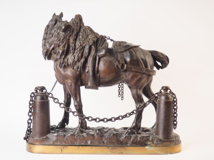 Jules MOIGNEZ. "Cheval de trait". Grande sculpture en bronze à patine 