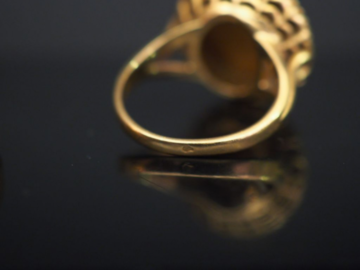 Bague en or "plus qu'hier et moins que demain" alliance en or. Poids t