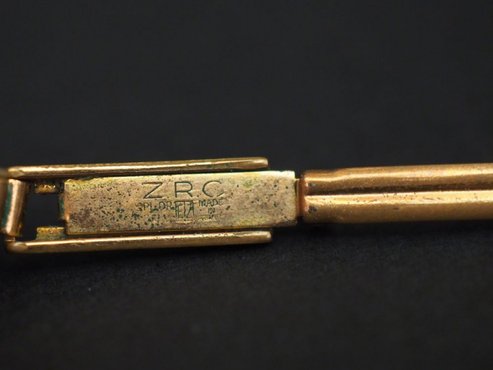 JAEGER LECOULTRE. Montre de dame, une partie du bracelet en or