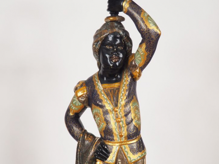 Paire de porte torchères Napoléon III en bois sculpté polychrome  H. 1