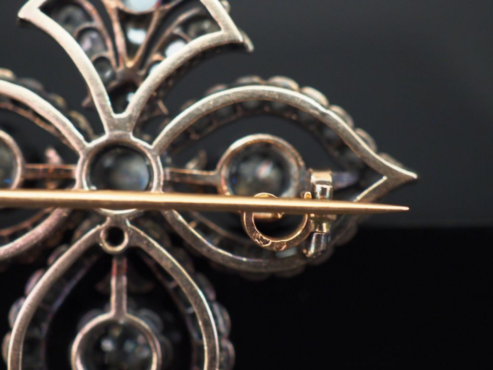 Broche Napoléon III en argent et vermeil, sertie de diamants taille an