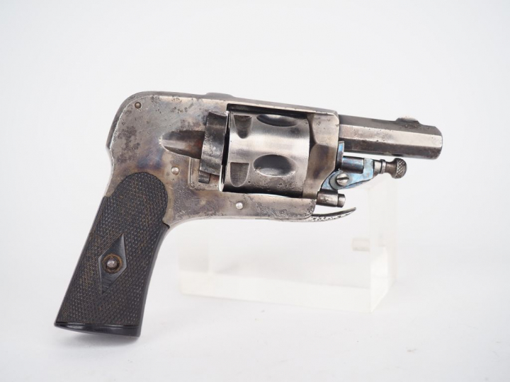 Revolver de défense belge "bossu hammerless"en calibre 6,35mm à 5 coup