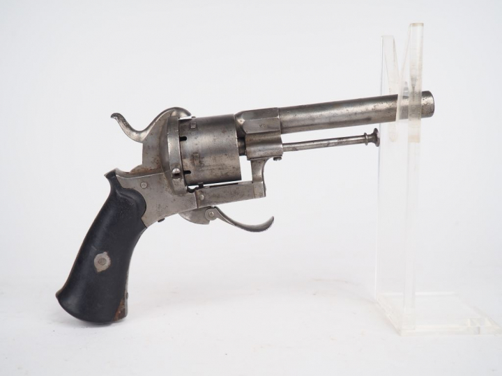 Revolver système Lefaucheux en calibre 9 mm à broche, fabrication belg