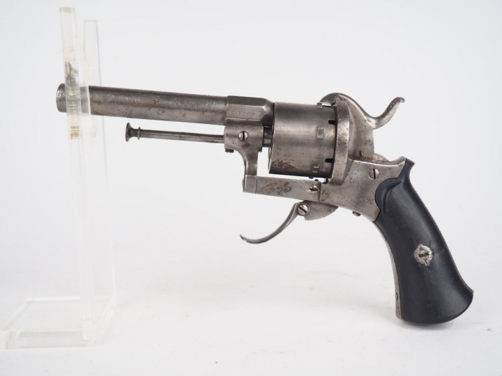 Revolver système Lefaucheux en calibre 9 mm à broche, fabrication belg
