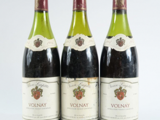 Vente aux enchères 3 BOUTEILLES VOLNAY JEAN LAFITTE - 1984 - 5,5 CM/5,5 CM/8 CM