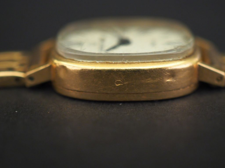 Michel HERBELIN Montre bracelet de dame, boitier en or jaune, bracelet