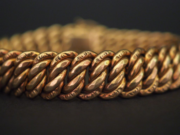 	Bracelet en or jaune, maille américaine. Long. 20,5 cm Poids. 31,36 g