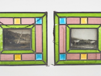 Vente aux enchères Suite de deux plaques photographiques début XIXème en noir et blanc re