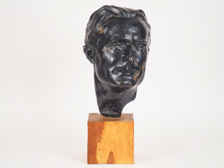 S. D. JILLEUX. "Portrait du sculpteur BAUGE". Sculpture en bronze socl