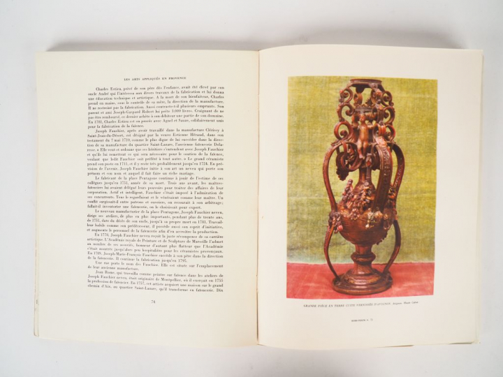 ARNAUD D'AGNET (J.). et PERRIN (J.). Les Arts appliqués en Provence. M