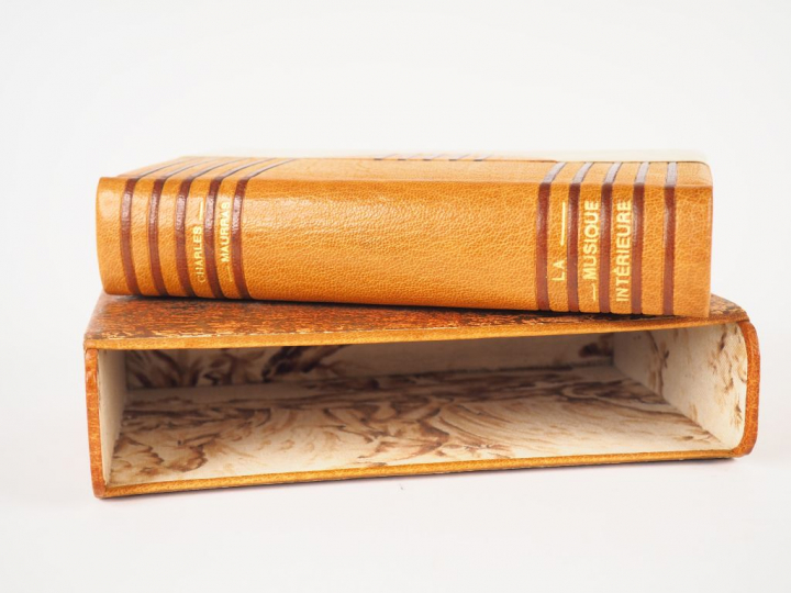 MAURRAS (Charles). La Musique intérieure. Paris, Grasset 1925. in-12. 