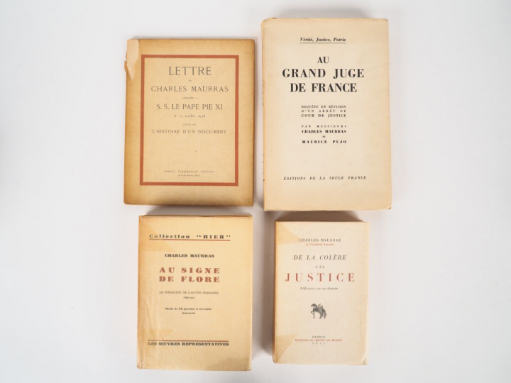 MAURRAS (Charles). Au signe de Flore. Souvenirs de vie politique. L'Af