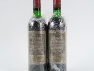 Vente aux enchères 2 BOUTEILLES CHÂTEAU RAUZAN GASSIES GCC MARGAUX - 1974 - LB/EF