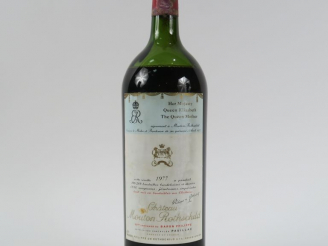 Vente aux enchères 1 MAGNUM CHÂTEAU MOUTON ROTHSCHILD 1er GCC PAUILLAC - 1977 - CBO - MEP
