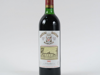 Vente aux enchères 1 BOUTEILLE CHÂTEAU DAUZAC GCC MARGAUX - 1982 - LB