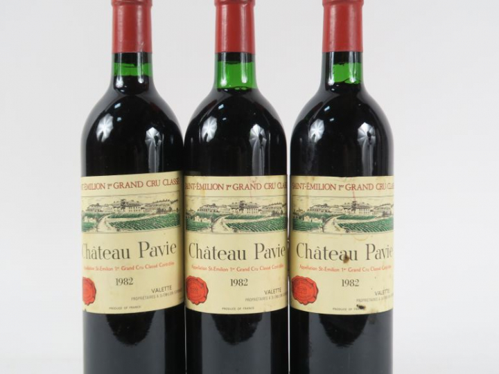 3 BOUTEILLES CHÂTEAU PAVIE 1er GCC ST EMILION - 1982 - 1 BG/1 ETLT