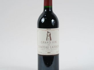 Vente aux enchères 1 BOUTEILLE CHÂTEAU LATOUR 1er GCC PAUILLAC - 1987