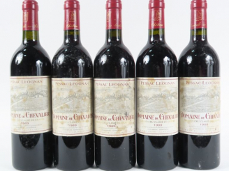 Vente aux enchères 5 BOUTEILLES DOMAINE DE CHEVALIER GCC GRAVES - 1989 - 2 BG/ELT