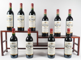 Vente aux enchères 10 BOUTEILLES CHÂTEAU CHASSE SPLEEN MOULIS EN MEDOC - 1989