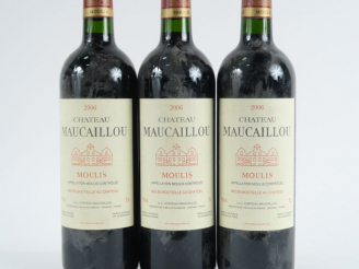 Vente aux enchères 3 BOUTEILLES CHÂTEAU MAUCAILLOU MOULIS - 2006