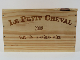 Vente aux enchères 6 BOUTEILLES LE PETIT CHEVAL GC ST EMILION - 2008 - CBO