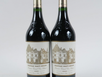 Vente aux enchères 2 BOUTEILLES CHÂTEAU HAUT BRION 1er GCC GRAVES - 2009